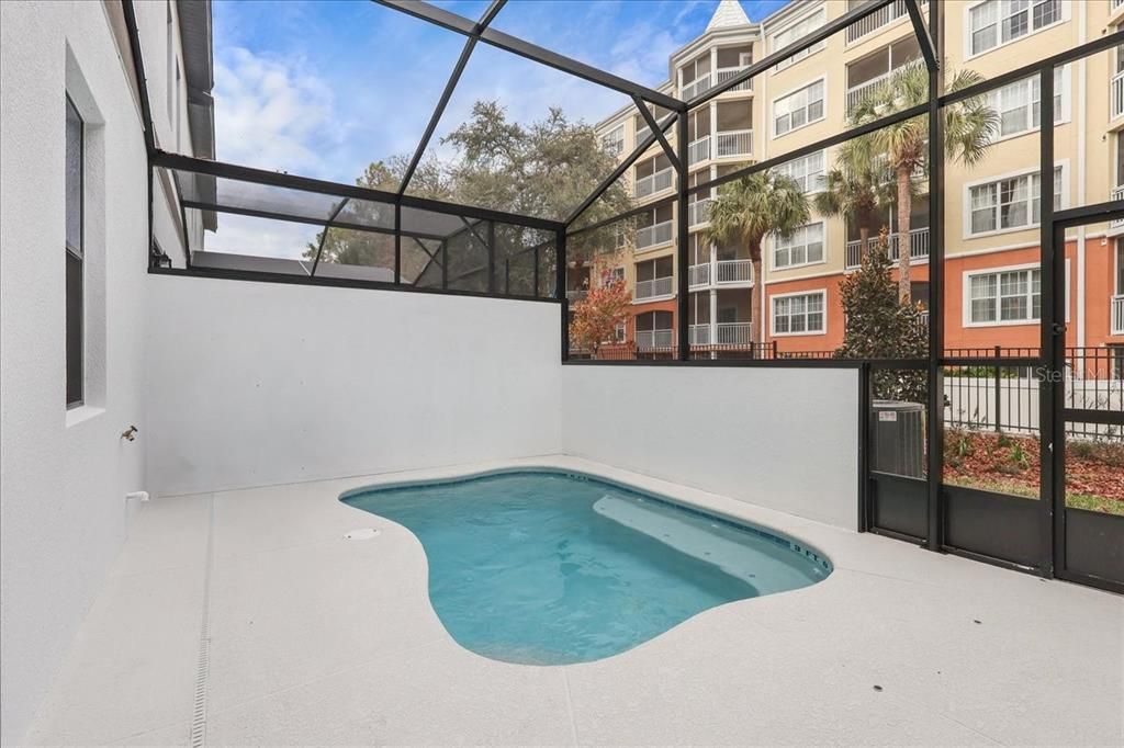 For Sale: $845,000 (5 beds, 5 baths, 1918 Square Feet)