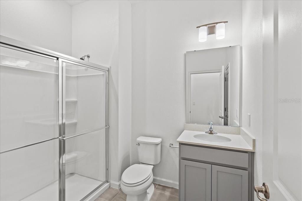 For Sale: $845,000 (5 beds, 5 baths, 1918 Square Feet)