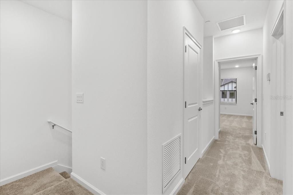 For Sale: $845,000 (5 beds, 5 baths, 1918 Square Feet)