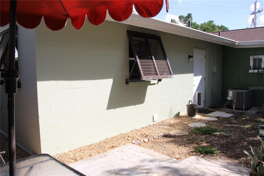 For Sale: $286,900 (3 beds, 2 baths, 1450 Square Feet)