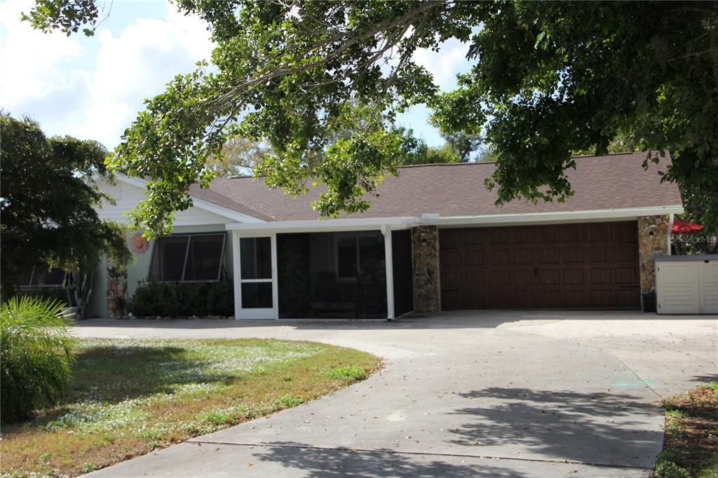 For Sale: $286,900 (3 beds, 2 baths, 1450 Square Feet)