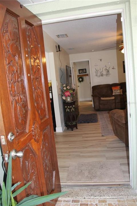 For Sale: $286,900 (3 beds, 2 baths, 1450 Square Feet)