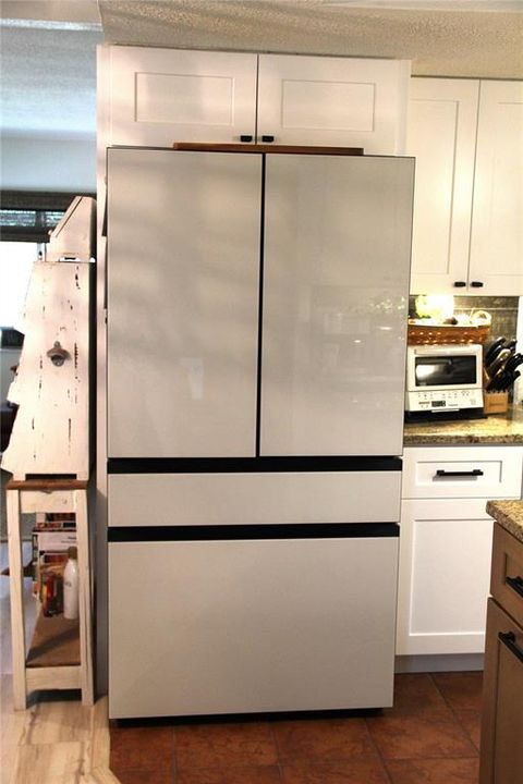 For Sale: $286,900 (3 beds, 2 baths, 1450 Square Feet)