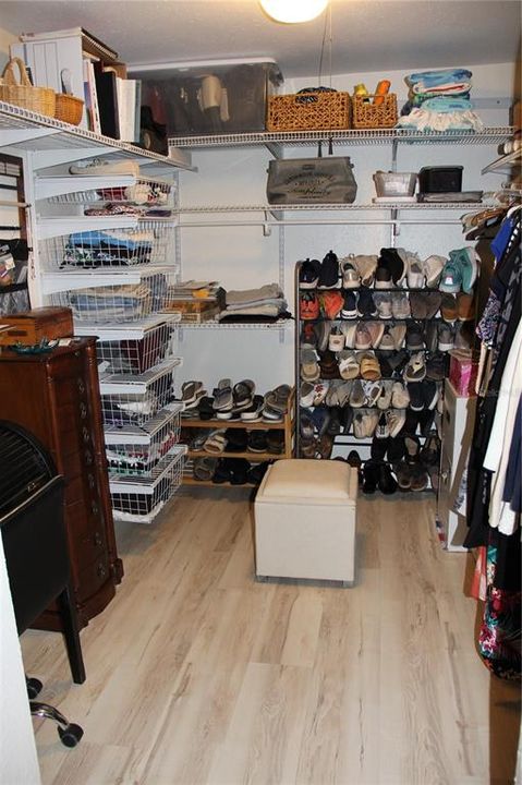 For Sale: $286,900 (3 beds, 2 baths, 1450 Square Feet)