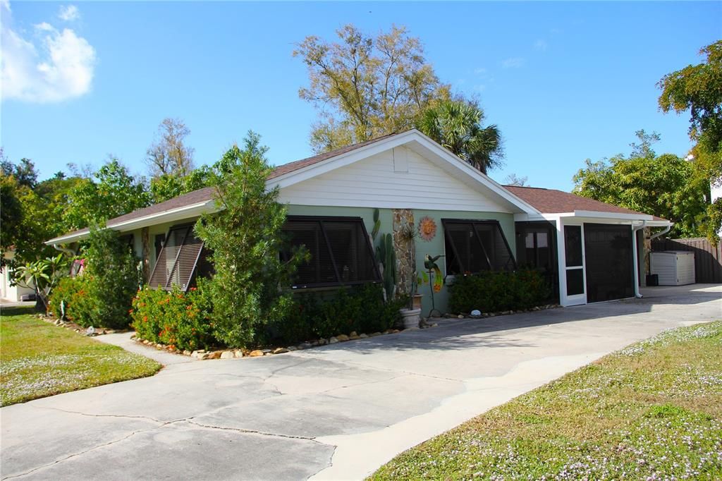 For Sale: $286,900 (3 beds, 2 baths, 1450 Square Feet)