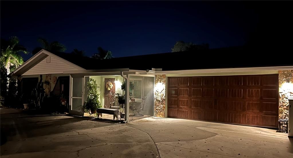 For Sale: $286,900 (3 beds, 2 baths, 1450 Square Feet)