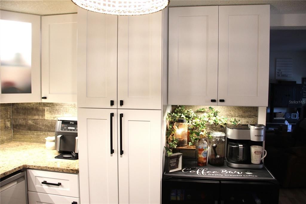 For Sale: $286,900 (3 beds, 2 baths, 1450 Square Feet)