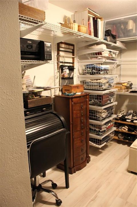 For Sale: $286,900 (3 beds, 2 baths, 1450 Square Feet)