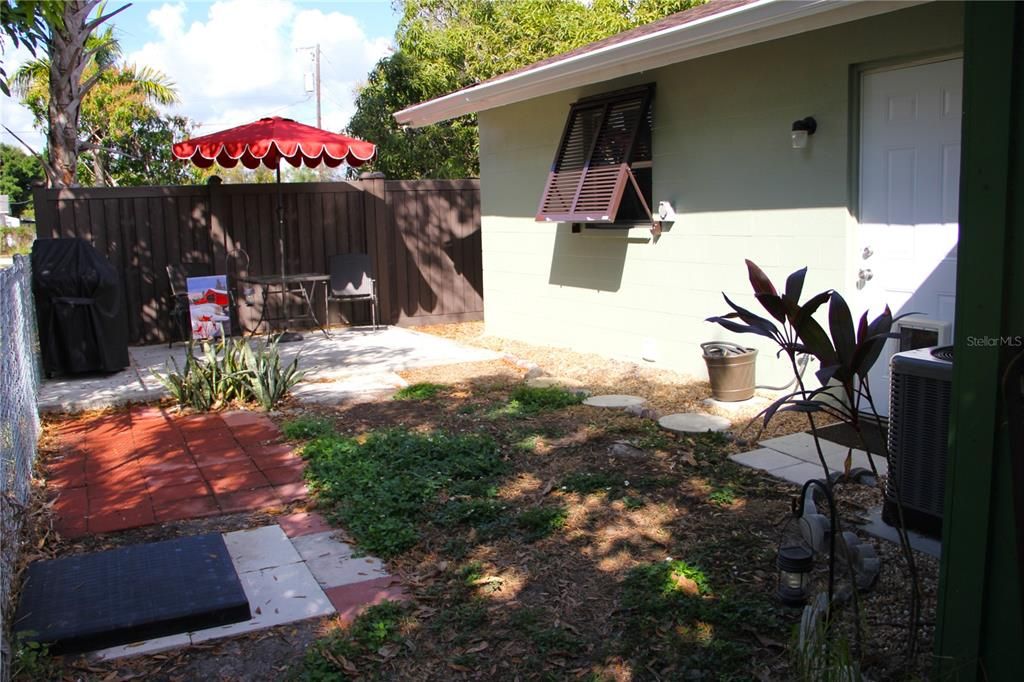 For Sale: $286,900 (3 beds, 2 baths, 1450 Square Feet)