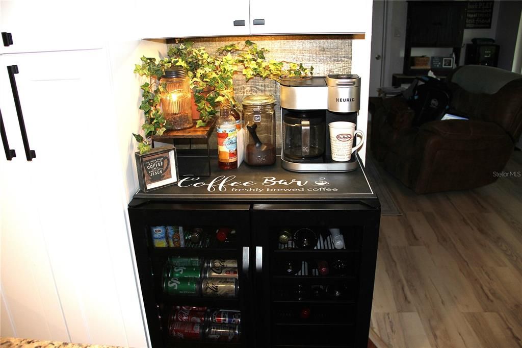 For Sale: $286,900 (3 beds, 2 baths, 1450 Square Feet)