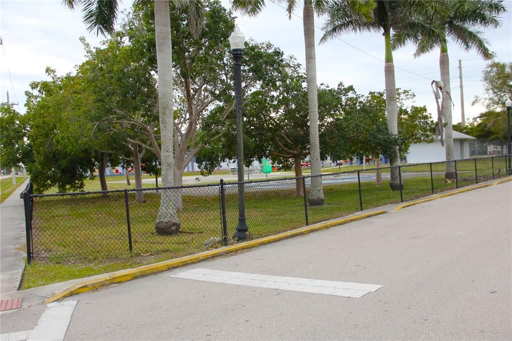 For Sale: $286,900 (3 beds, 2 baths, 1450 Square Feet)