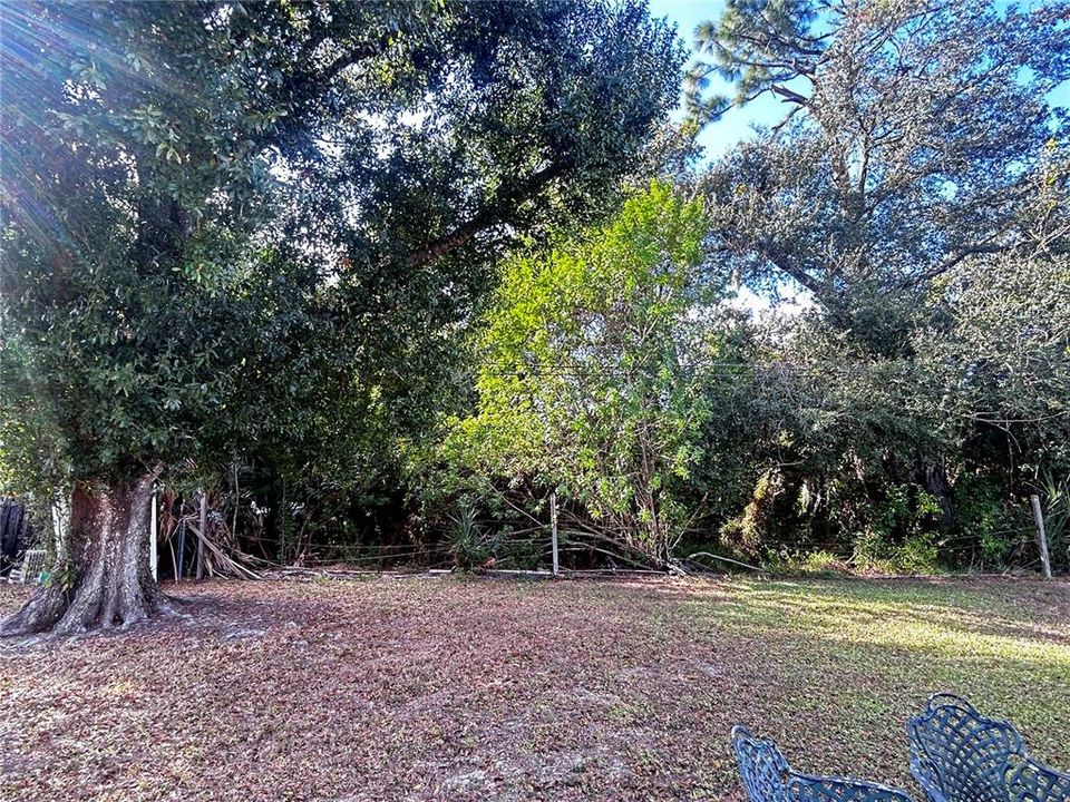 待售: $229,000 (2 贝兹, 2 浴室, 1349 平方英尺)