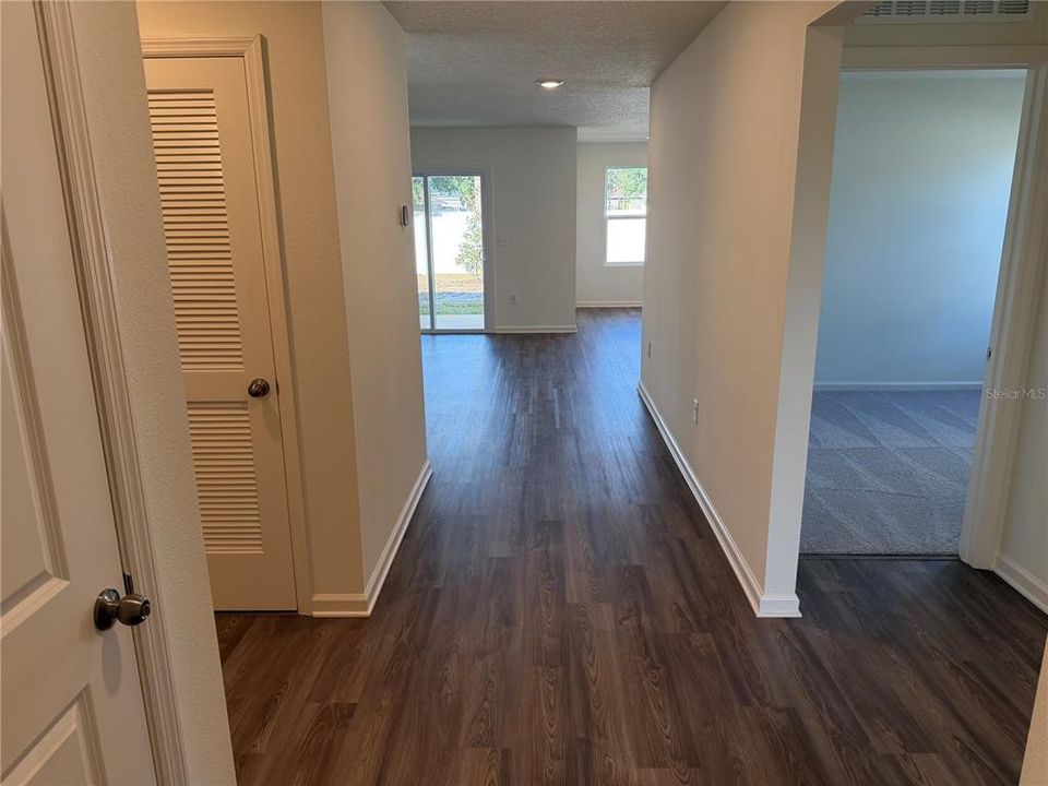 For Rent: $1,850 (3 beds, 2 baths, 1416 Square Feet)