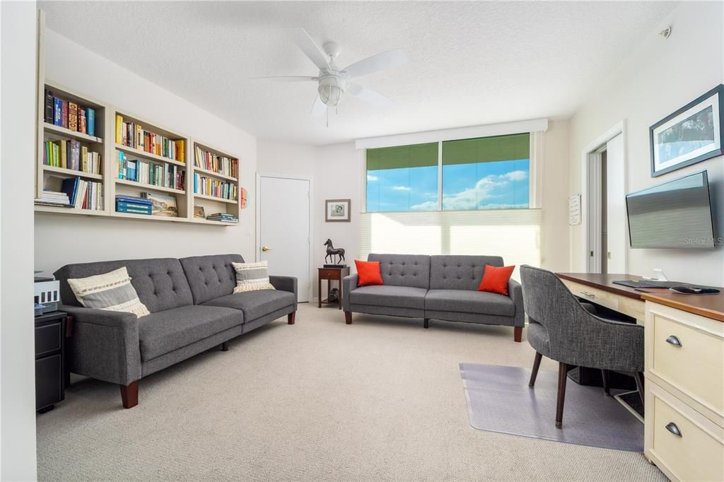 For Sale: $1,275,000 (3 beds, 2 baths, 2369 Square Feet)