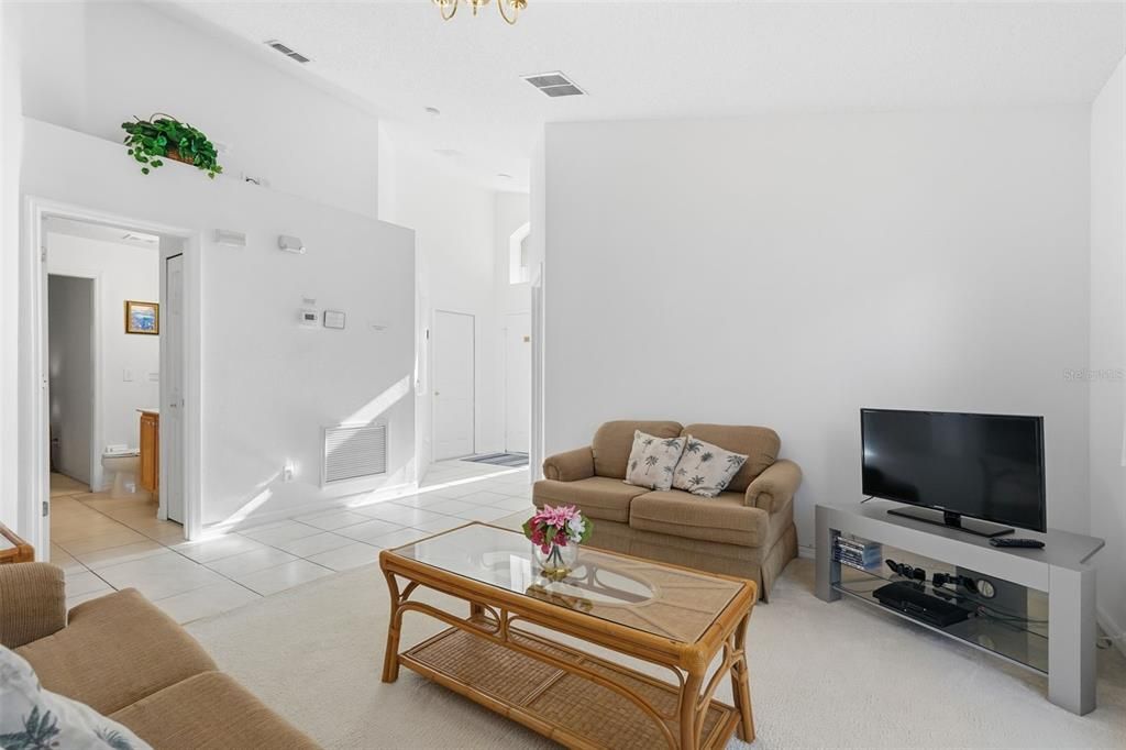 For Sale: $450,000 (5 beds, 3 baths, 1960 Square Feet)