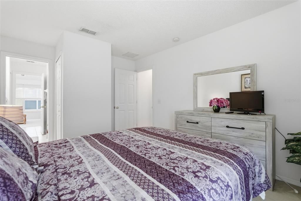 For Sale: $450,000 (5 beds, 3 baths, 1960 Square Feet)