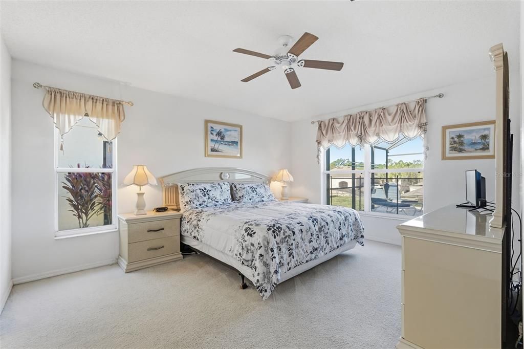 For Sale: $450,000 (5 beds, 3 baths, 1960 Square Feet)