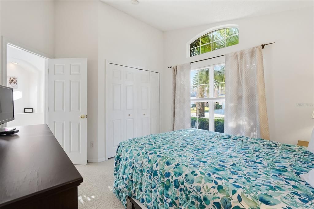 For Sale: $450,000 (5 beds, 3 baths, 1960 Square Feet)