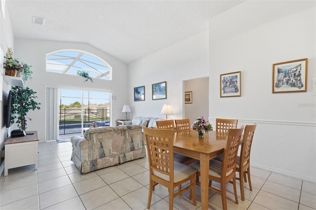 For Sale: $450,000 (5 beds, 3 baths, 1960 Square Feet)