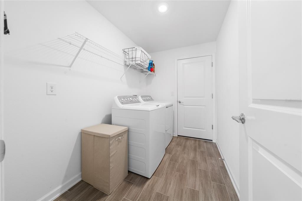 出租: $1,980 (3 贝兹, 2 浴室, 1552 平方英尺)