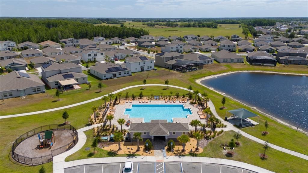 出租: $1,980 (3 贝兹, 2 浴室, 1552 平方英尺)