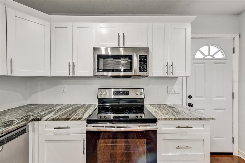 For Rent: $3,000 (4 beds, 2 baths, 1578 Square Feet)