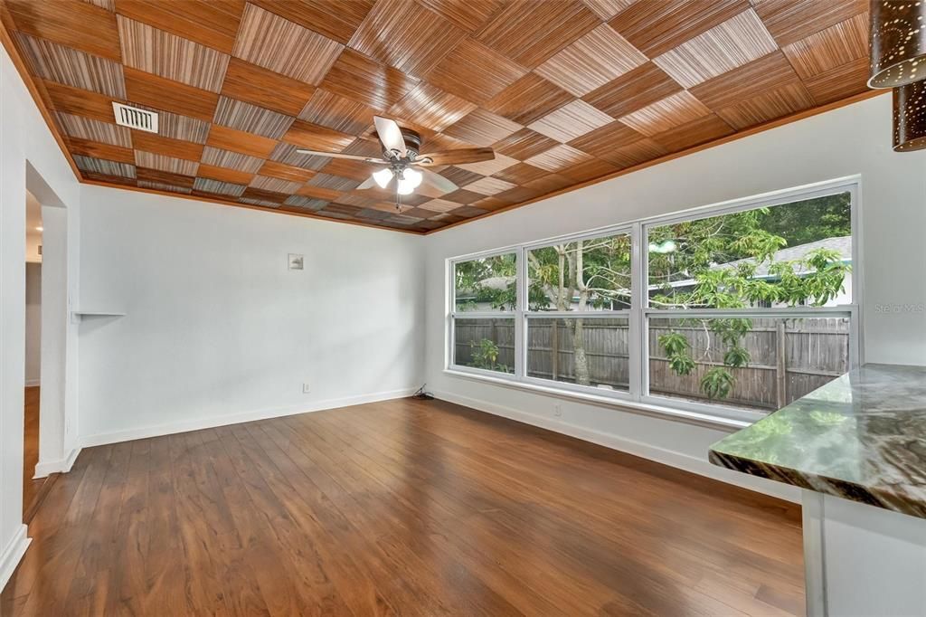 For Rent: $3,000 (4 beds, 2 baths, 1578 Square Feet)