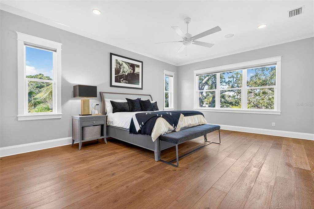 На продажу: $8,800,000 (5 спален, 5 ванн, 5071 Квадратных фут)