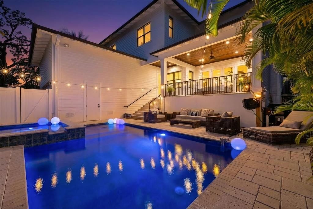 На продажу: $8,800,000 (5 спален, 5 ванн, 5071 Квадратных фут)