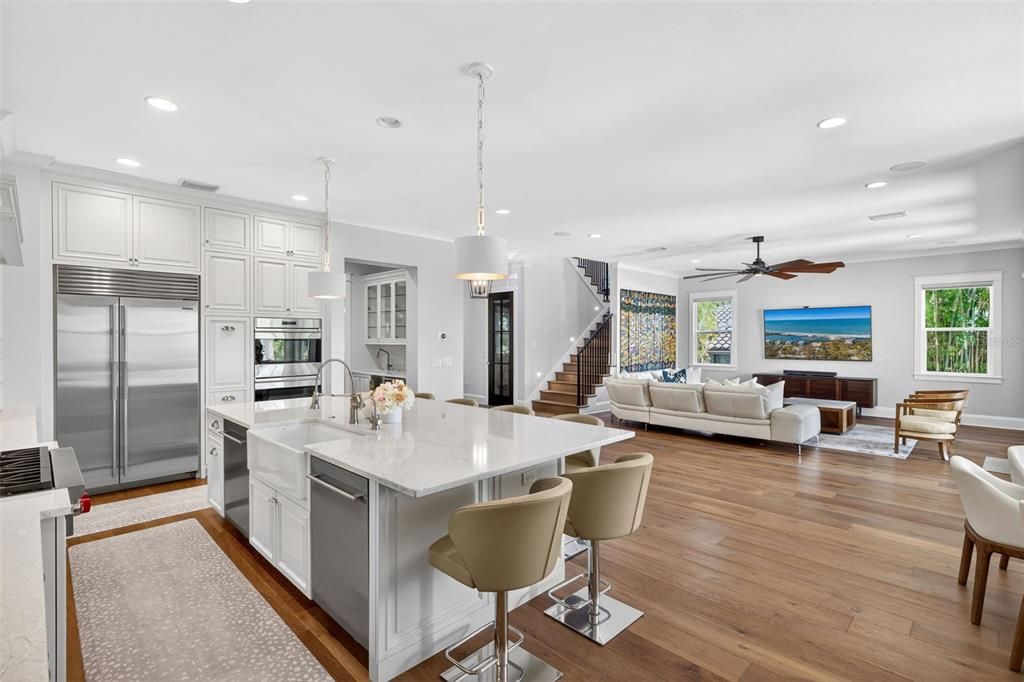 На продажу: $8,800,000 (5 спален, 5 ванн, 5071 Квадратных фут)