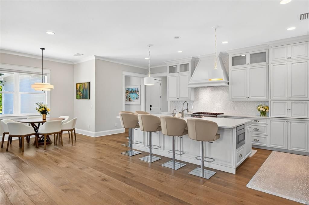 На продажу: $8,800,000 (5 спален, 5 ванн, 5071 Квадратных фут)