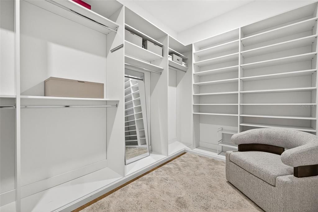 На продажу: $8,800,000 (5 спален, 5 ванн, 5071 Квадратных фут)