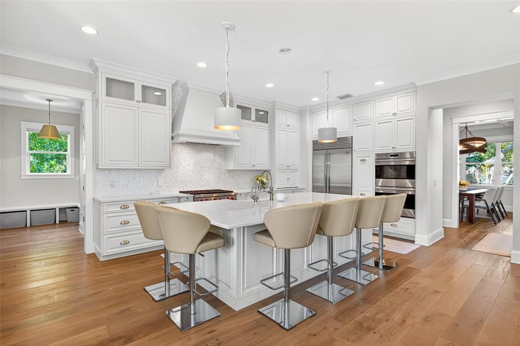 На продажу: $8,800,000 (5 спален, 5 ванн, 5071 Квадратных фут)