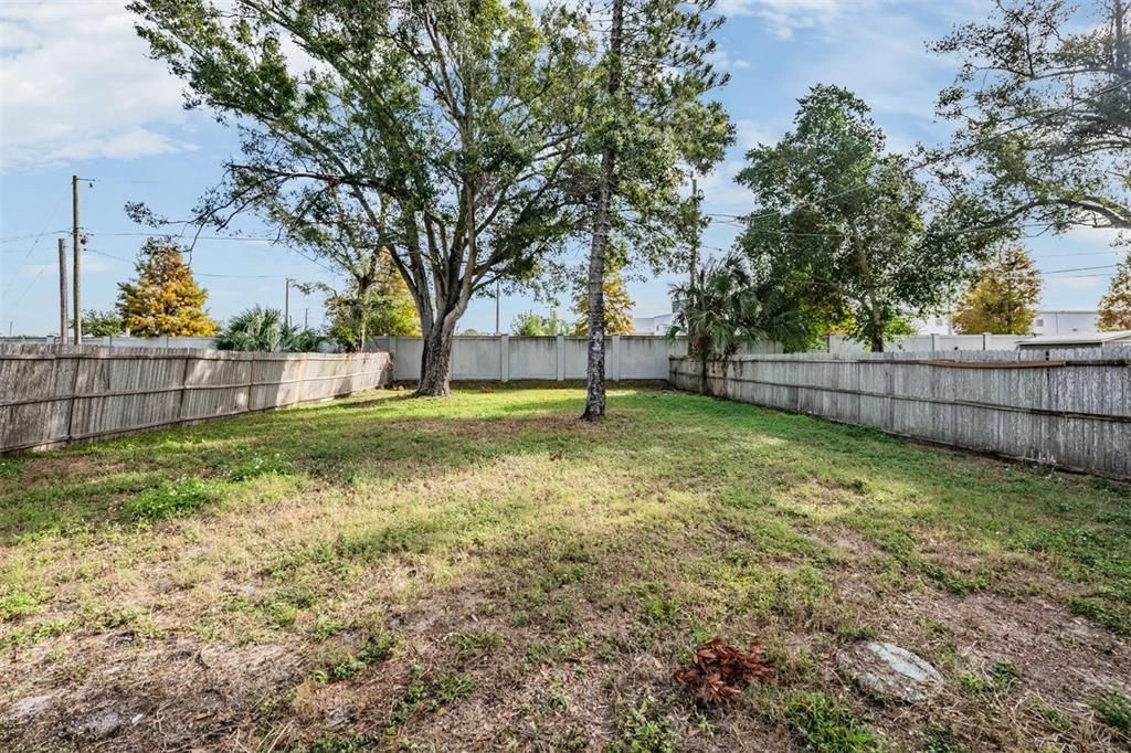 En Venta: $285,000 (2 camas, 1 baños, 893 Pies cuadrados)