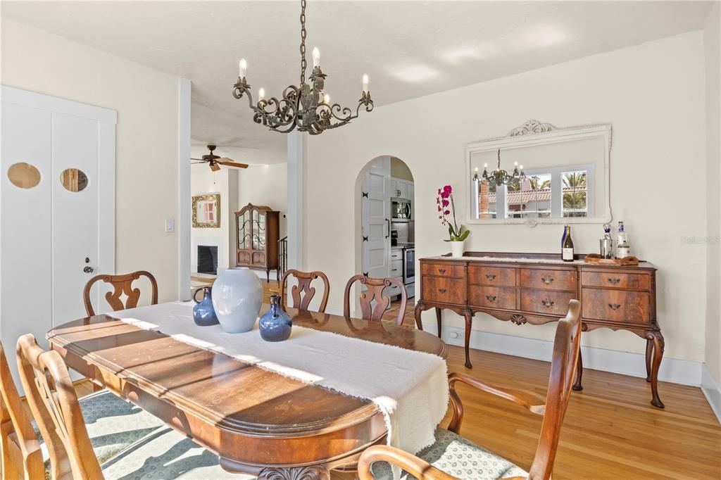 For Sale: $1,145,900 (3 beds, 2 baths, 2320 Square Feet)