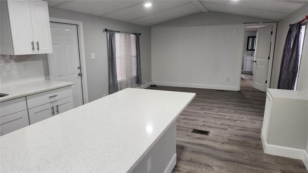 En Renta: $1,875 (3 camas, 2 baños, 924 Pies cuadrados)