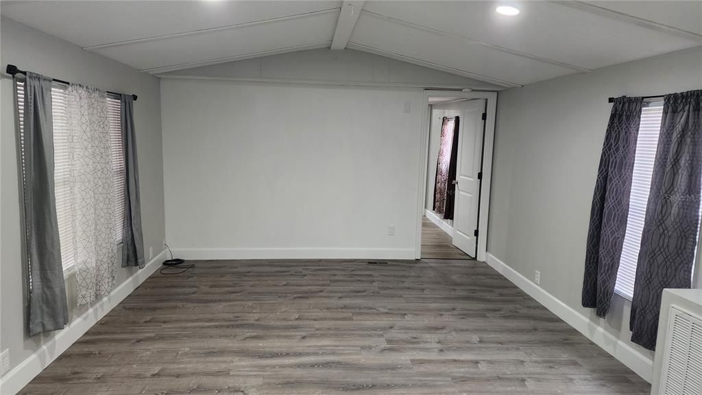 En Renta: $1,875 (3 camas, 2 baños, 924 Pies cuadrados)