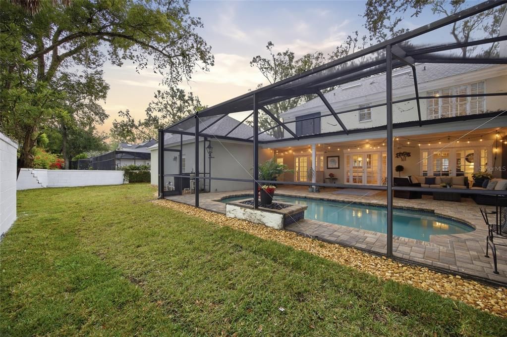 На продажу: $1,025,000 (4 спален, 2 ванн, 2848 Квадратных фут)