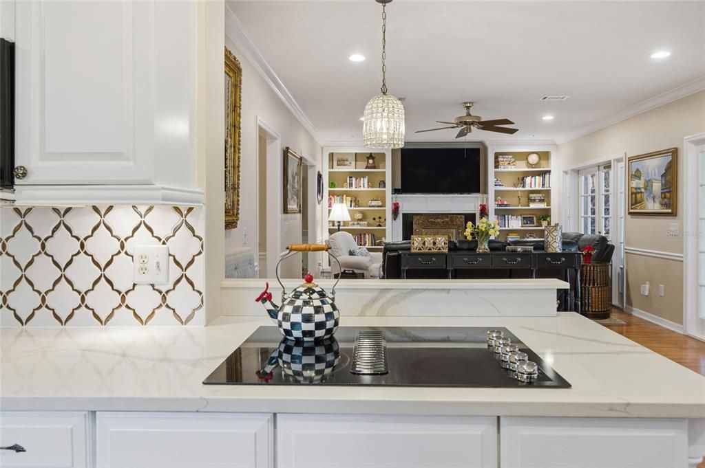 На продажу: $1,025,000 (4 спален, 2 ванн, 2848 Квадратных фут)