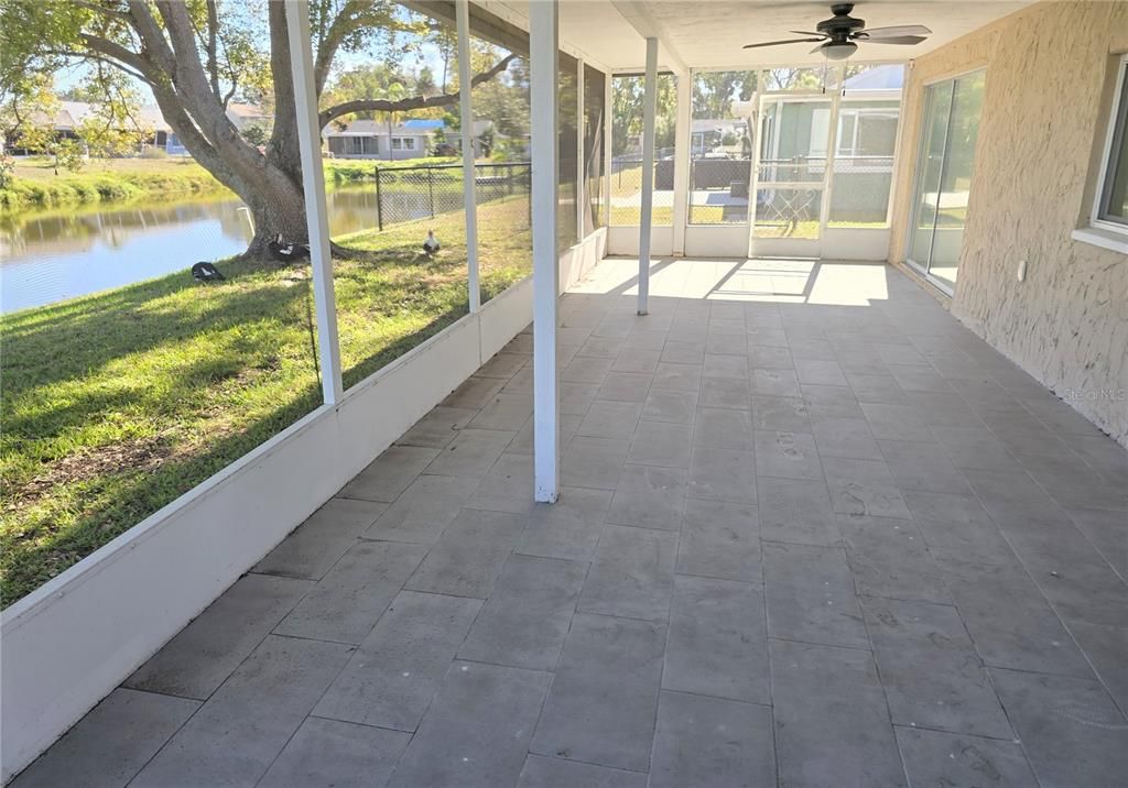 待售: $269,900 (2 贝兹, 2 浴室, 1334 平方英尺)