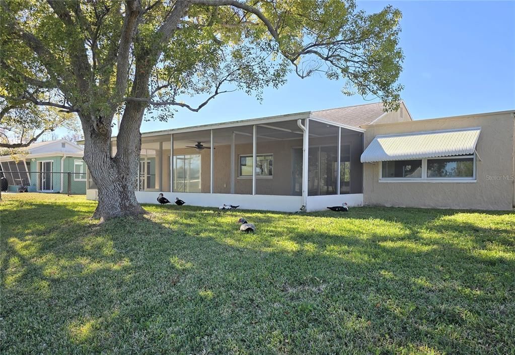 待售: $269,900 (2 贝兹, 2 浴室, 1334 平方英尺)