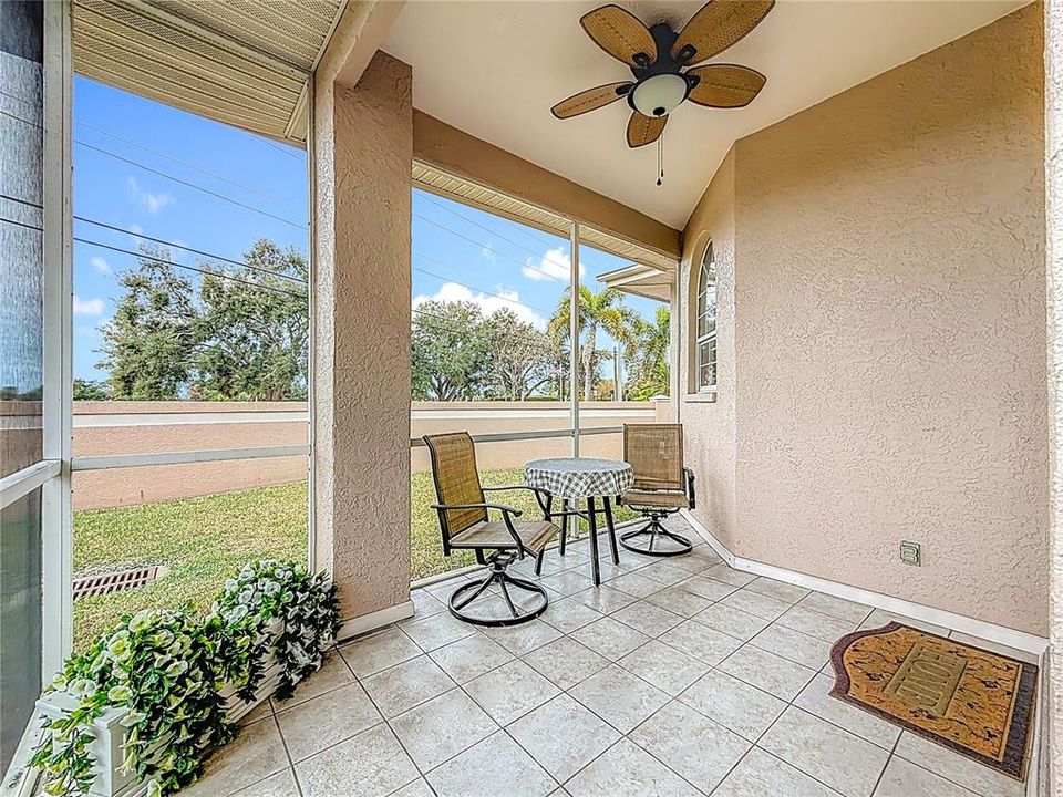 For Sale: $545,000 (3 beds, 3 baths, 1786 Square Feet)