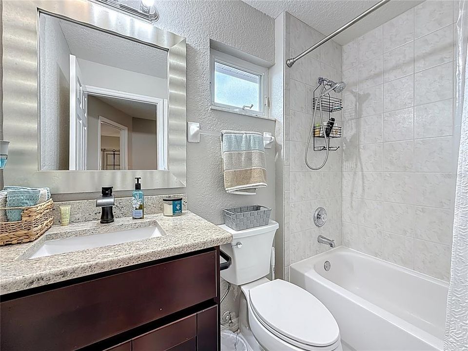 For Sale: $545,000 (3 beds, 3 baths, 1786 Square Feet)