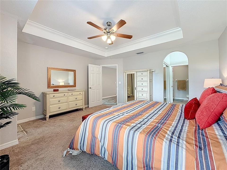 For Sale: $545,000 (3 beds, 3 baths, 1786 Square Feet)