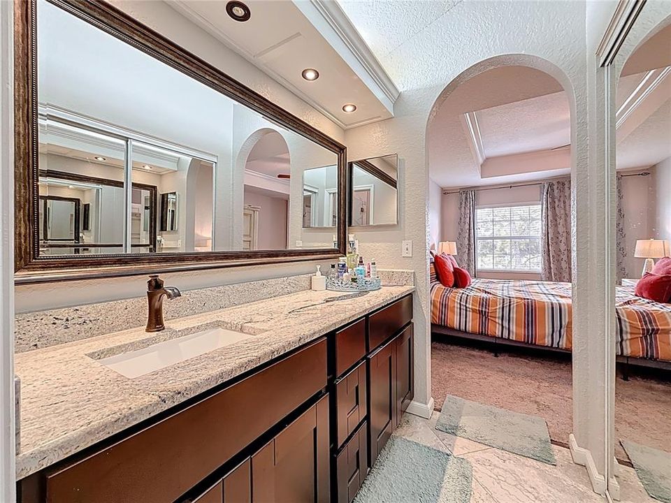 For Sale: $545,000 (3 beds, 3 baths, 1786 Square Feet)