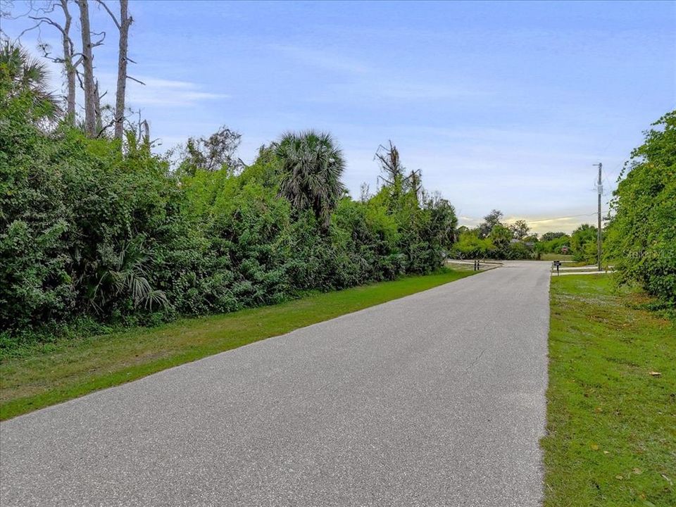 待售: $49,500 (0.23 acres)