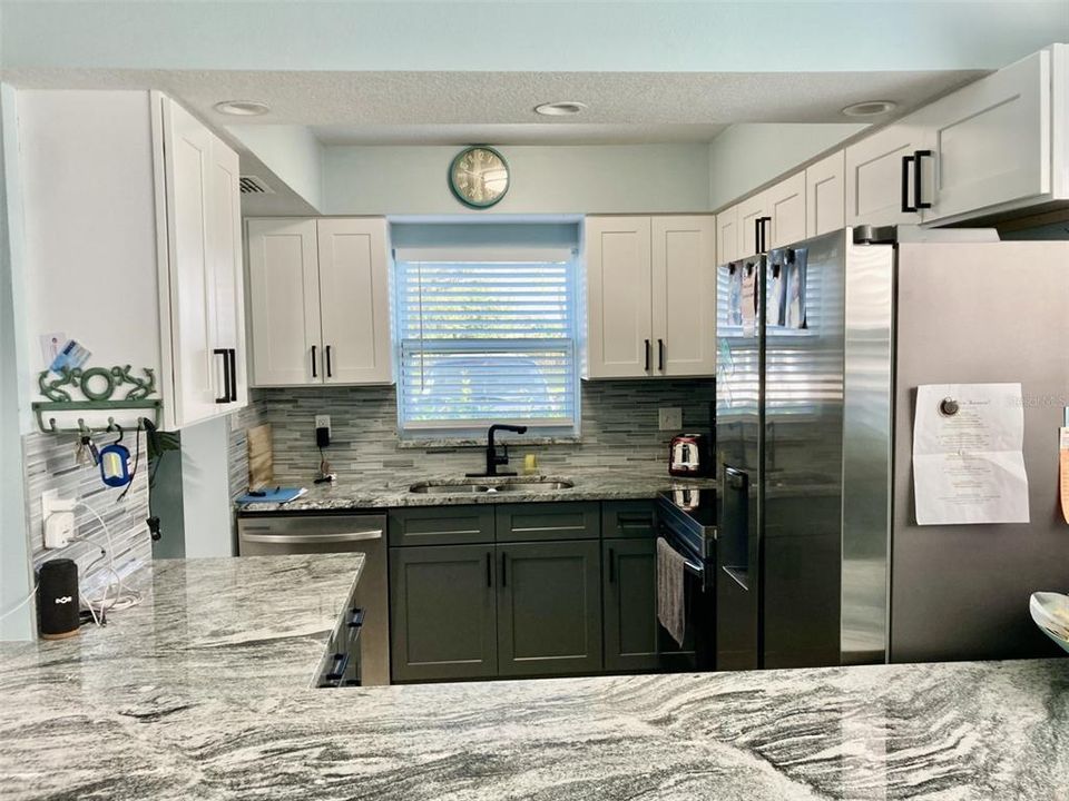 На продажу: $140,000 (1 спален, 1 ванн, 850 Квадратных фут)