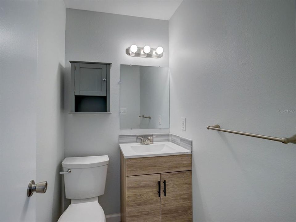 出租: $2,000 (2 贝兹, 1 浴室, 875 平方英尺)