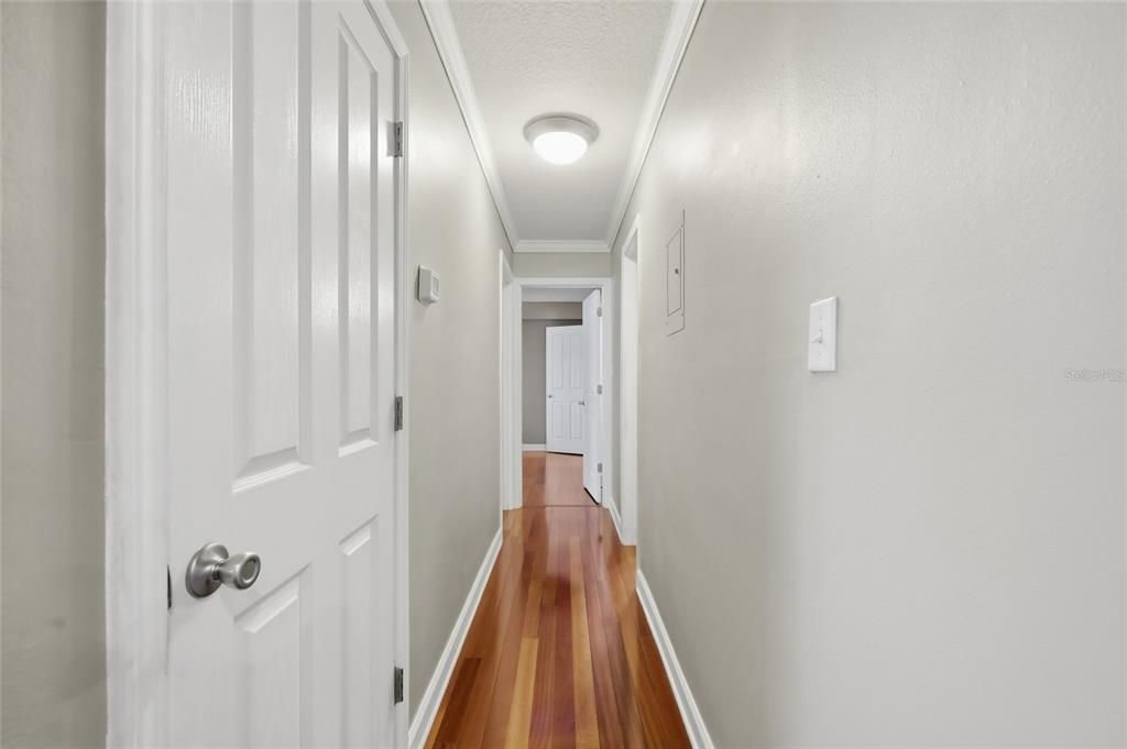 待售: $189,999 (2 贝兹, 2 浴室, 870 平方英尺)