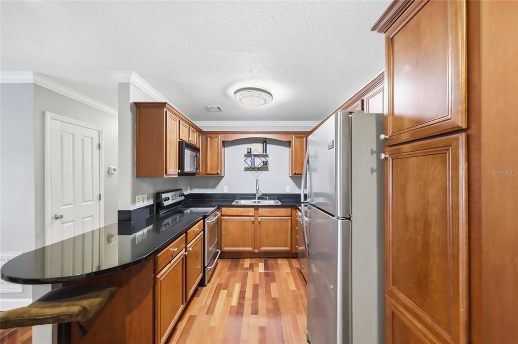 待售: $189,999 (2 贝兹, 2 浴室, 870 平方英尺)